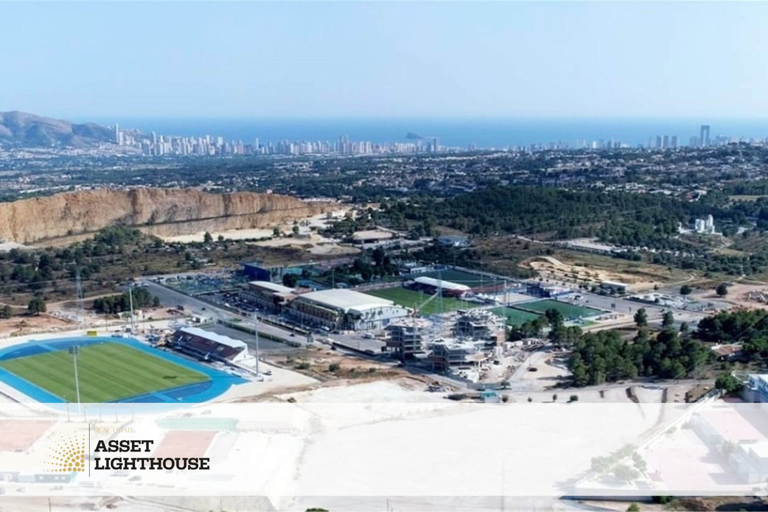 La Nucía Enclave Estratégico para Inversión Inmobiliaria 2026. Analizamos por qué La Nucía es el enclave estratégico para una inversión inmobiliaria segura en 2026. Deporte, naturaleza y proyectos como Destiny by Bergen.