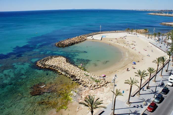 APARTAMENTOS DE OBRA NUEVA EN TORREVIEJAApartamentos y áticos de obra nueva en Torrevieja.Residencial de obra nueva de 17 exclusivos apartamentos y áticos de 1 y 2 dormitorios...