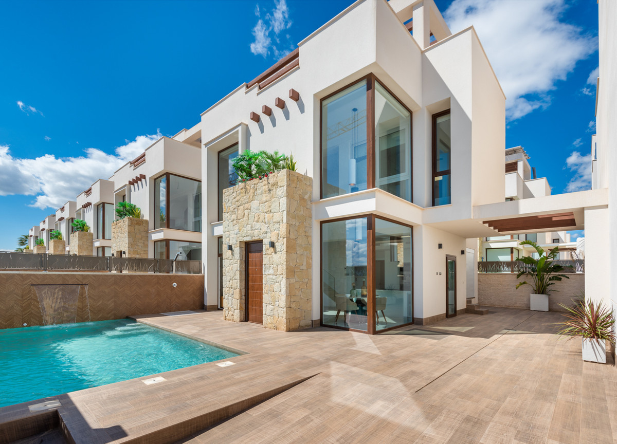 Imagen de Villa en venta en Rojales