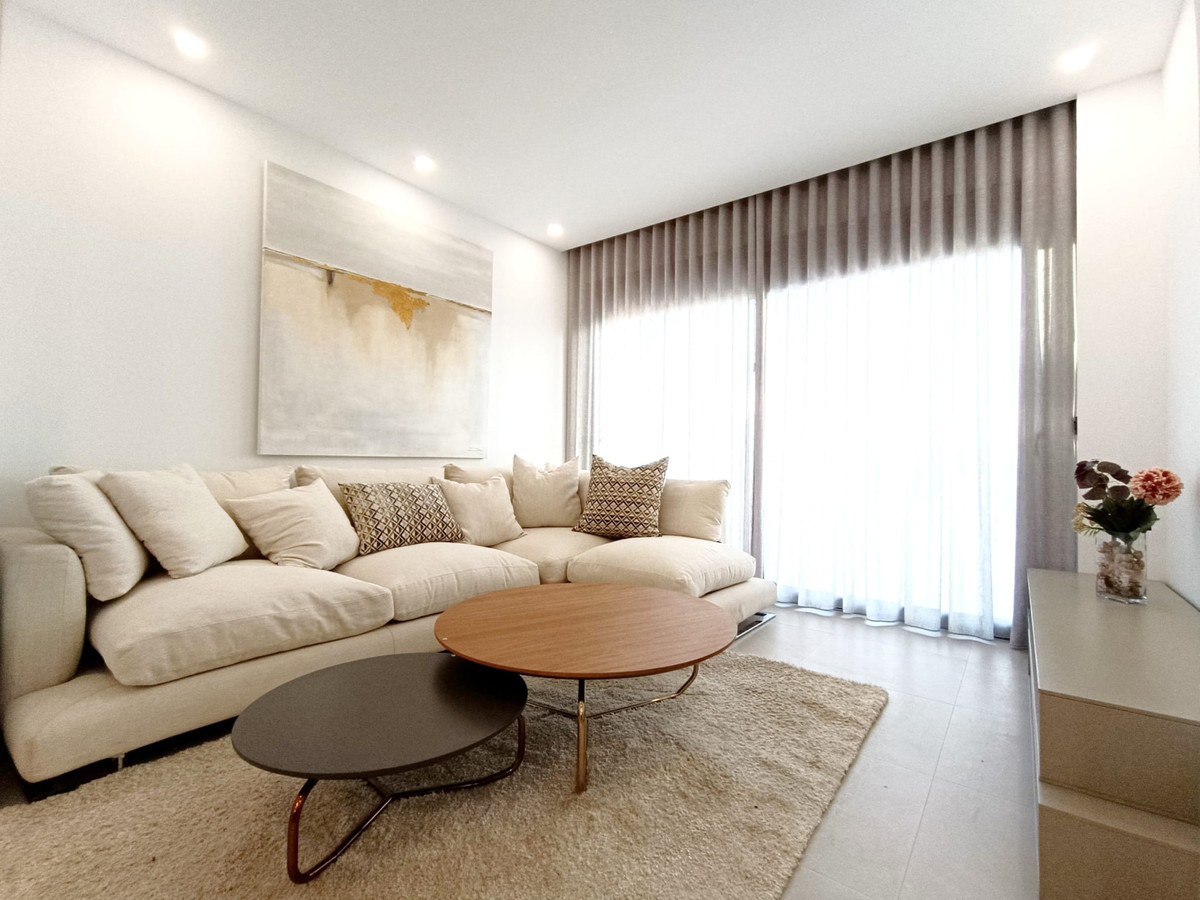 Imagen de Villa Moderna con Piscina Privada en Benijófar, Alicante