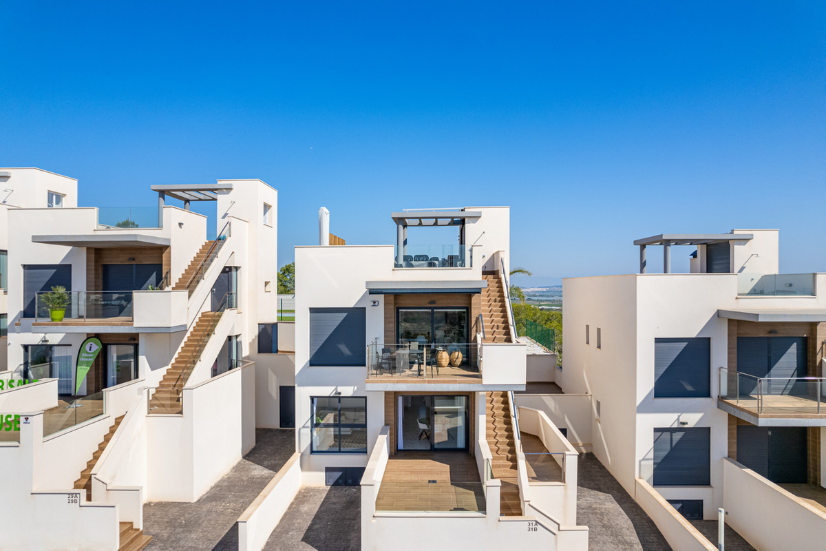 Imagen de Villa en Venta en San Miguel de Salinas