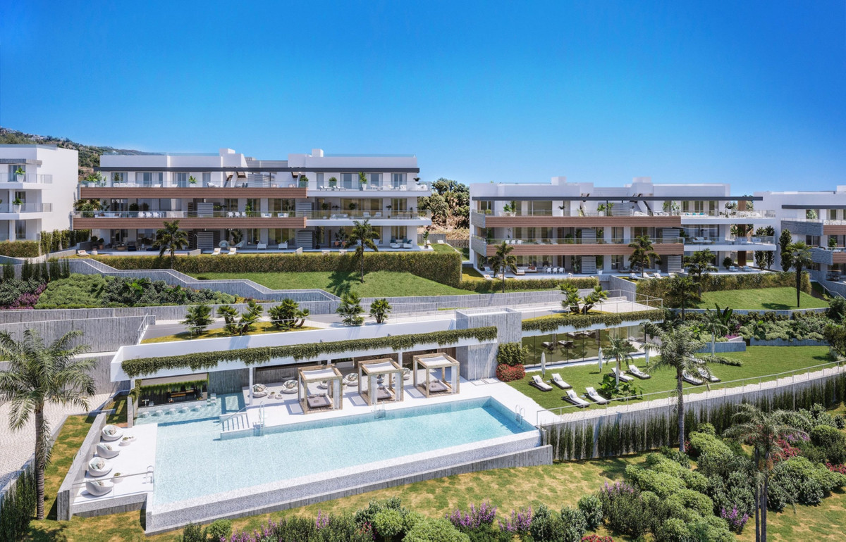 Imagen de Marbella: Lujo Costero con Vistas al Mar y Servicios Premium