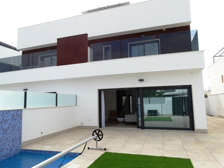 Imagen de Moderna Villa con Piscina Privada en Pilar de la Horadada