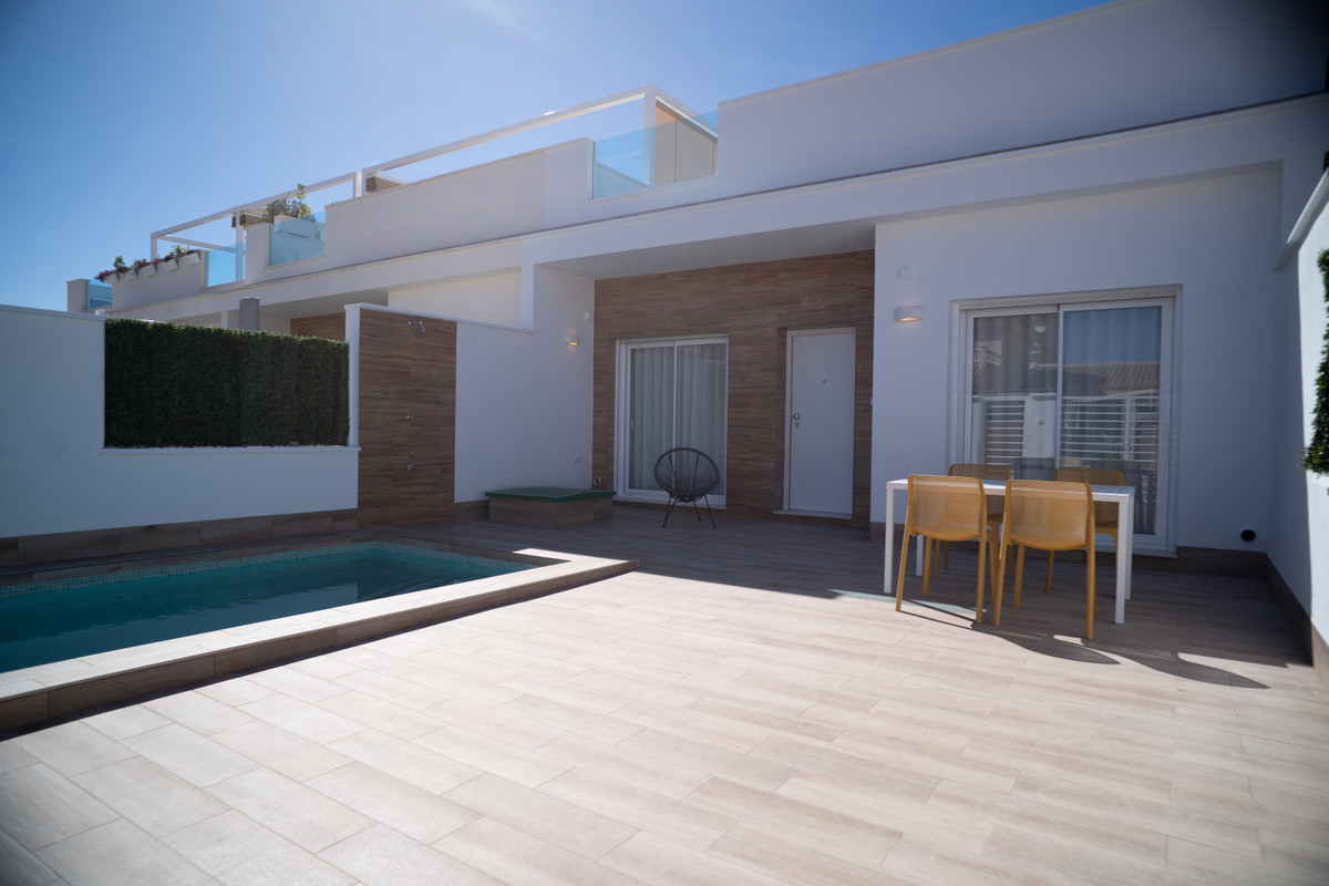 Imagen de Exclusiva Villa Nueva con Piscina Privada en San Javier