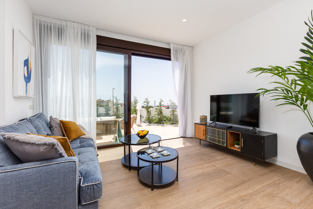 Imagen de Finestrat: Villa Moderna con Piscina y Vistas Espectaculares