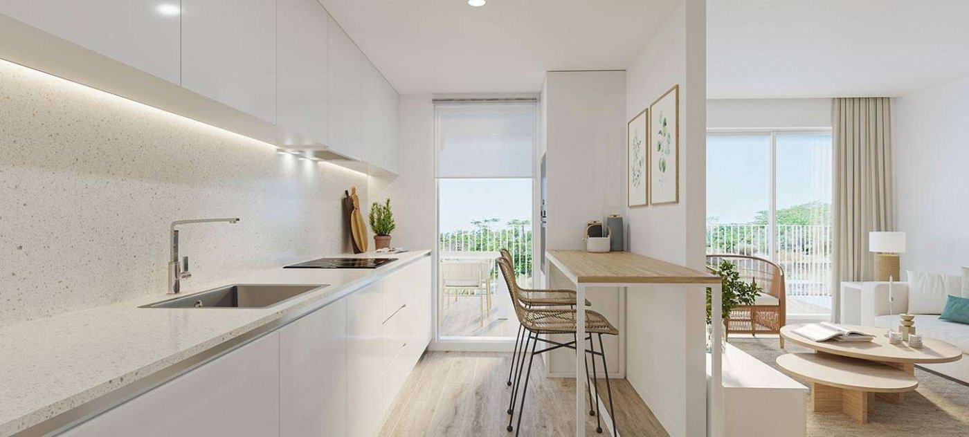 NUEVO RESIDENCIAL EN JAVEA A 5 MINUTOS DE LA PLAYA, EL PUERTO Y EL CENTRO!!! Nuevo residencial a pocos minutos de la playa que se compone de 58 viviendas de 2, 3 y 4 dormitorios distrib...
