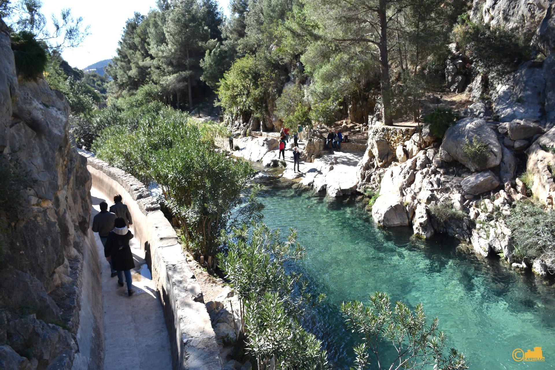Gran Finca Rústica con Vistas a la Montaña en Callosa d'en Sarrià