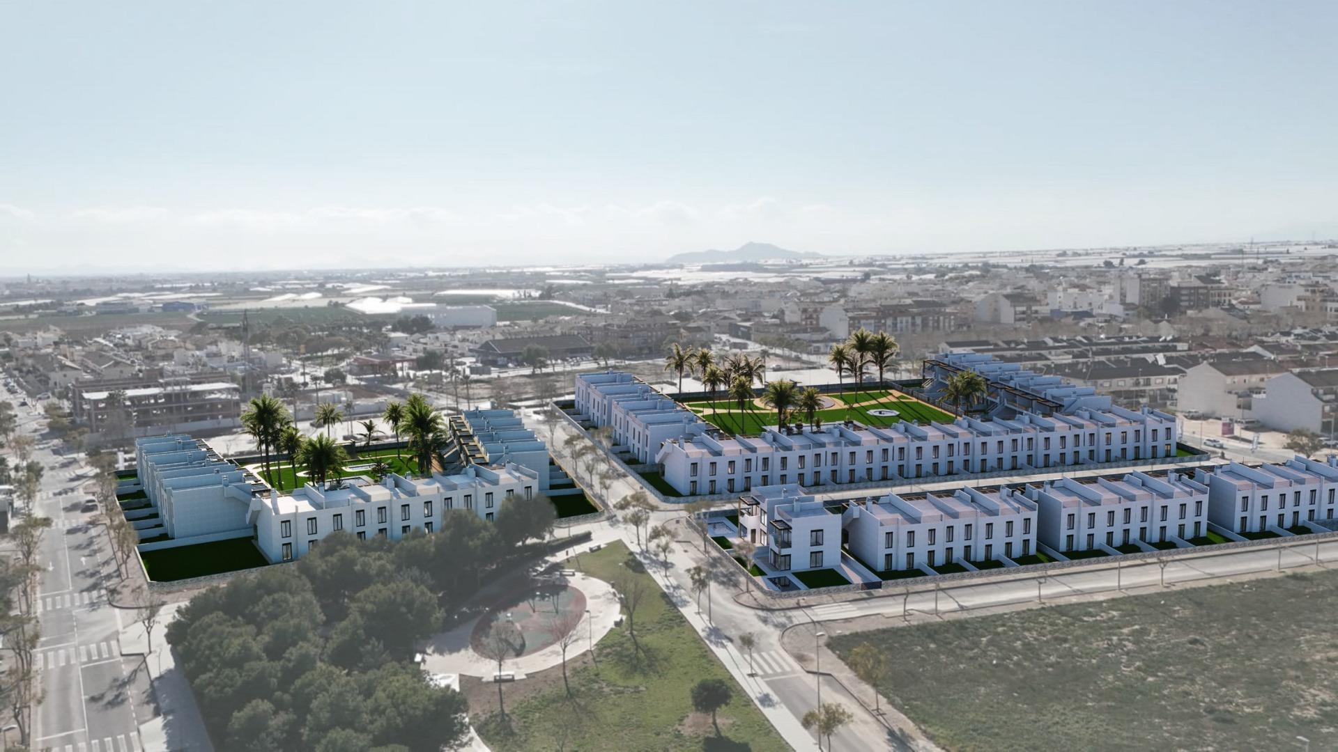 Bungalows de obra nueva en Pilar de la HoradadaViviendas modernas cerca de la playaDescubra este exclusivo complejo residencial de nueva construcción en Pilar de la Horadada, que o...