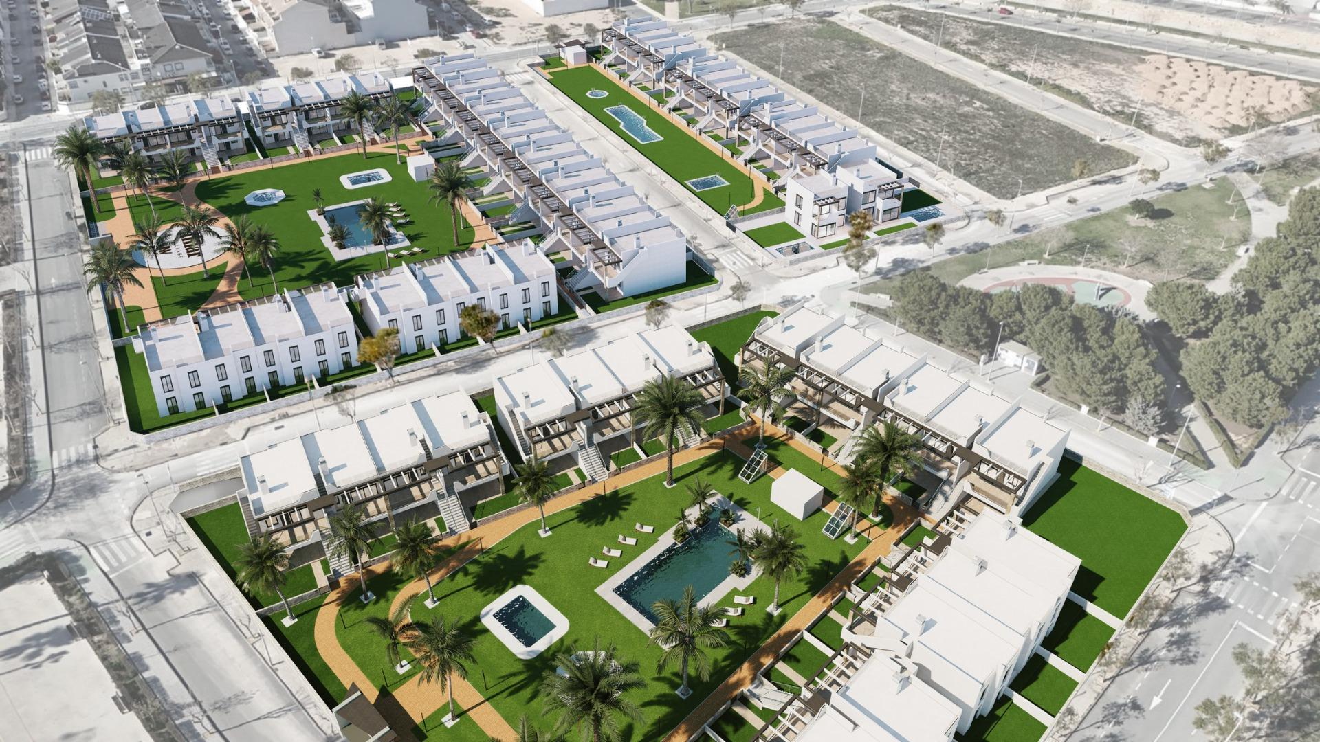 Bungalows de obra nueva en Pilar de la HoradadaViviendas modernas cerca de la playaDescubra este exclusivo complejo residencial de nueva construcción en Pilar de la Horadada, que o...