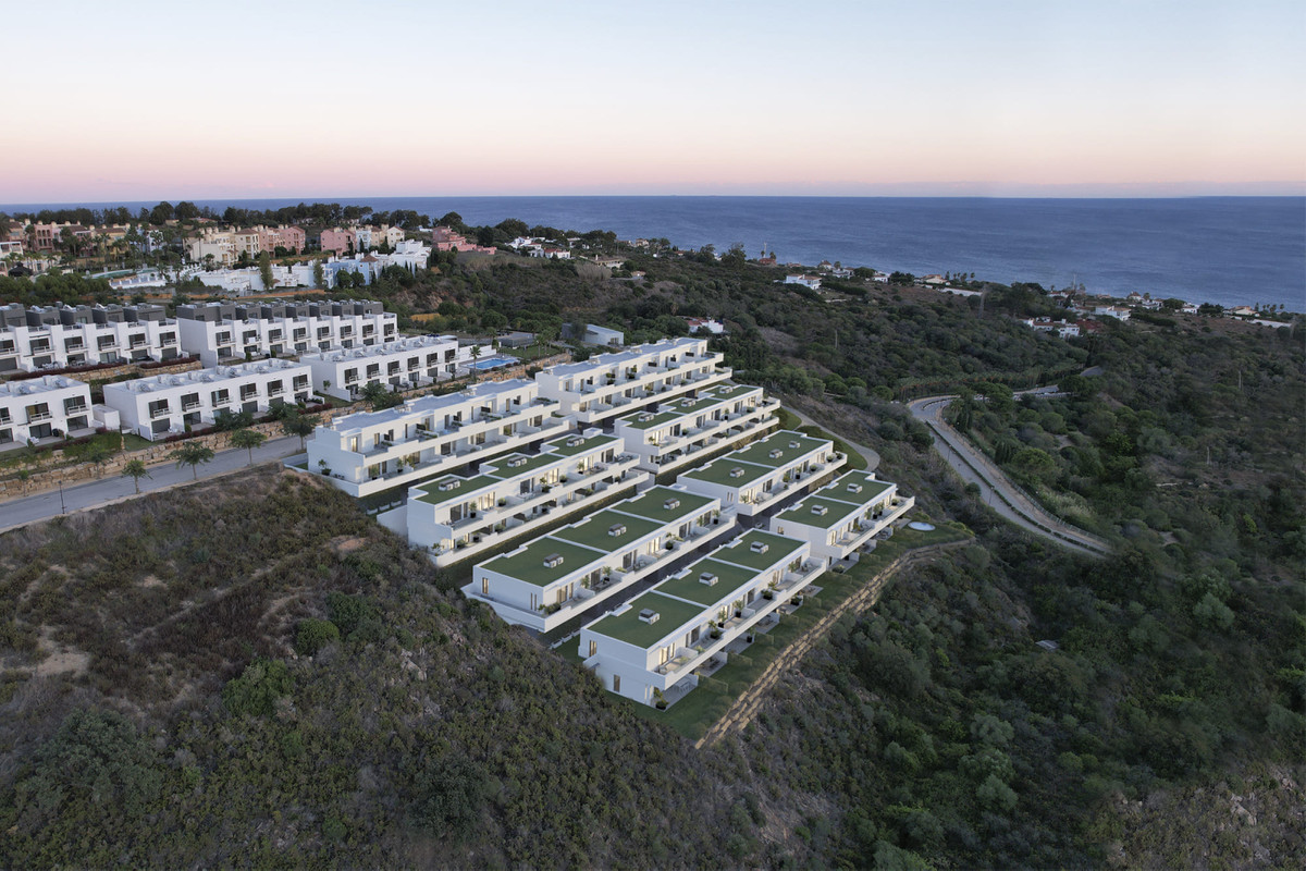 Nueva Promoción: Precios desde 490,000 € hasta 490,000 €. [Habitaciones: 4 - 4] [Baños: 3 - 3] [Construidos: 139.00 m2 - 139.00 m2] Adosados de 2, 3 y 4 dormitorios con vistas al mar La organiz...