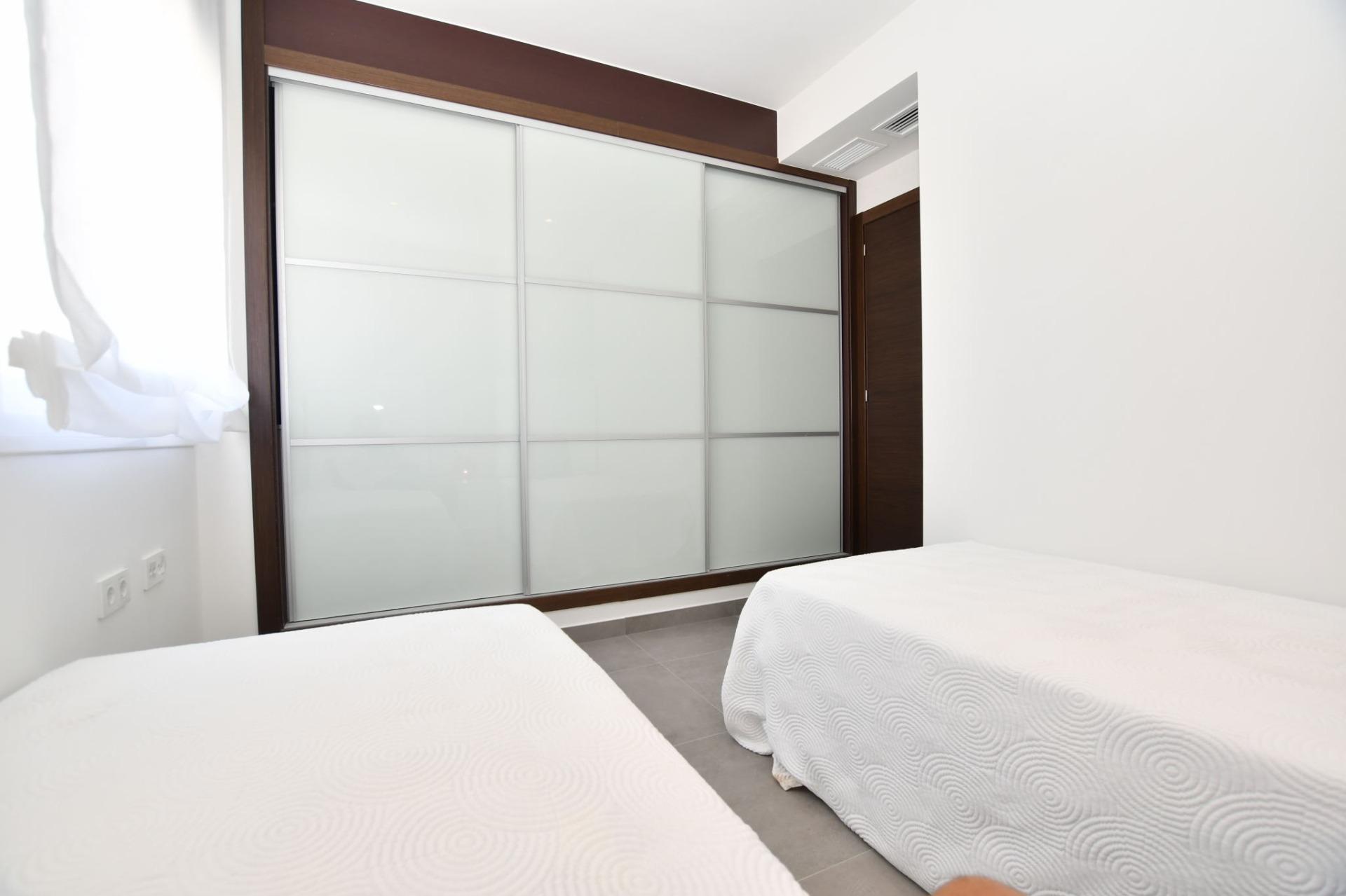 Bungalows de Obra Nueva en San Miguel de Salinas – Naturaleza, Golf y Confort