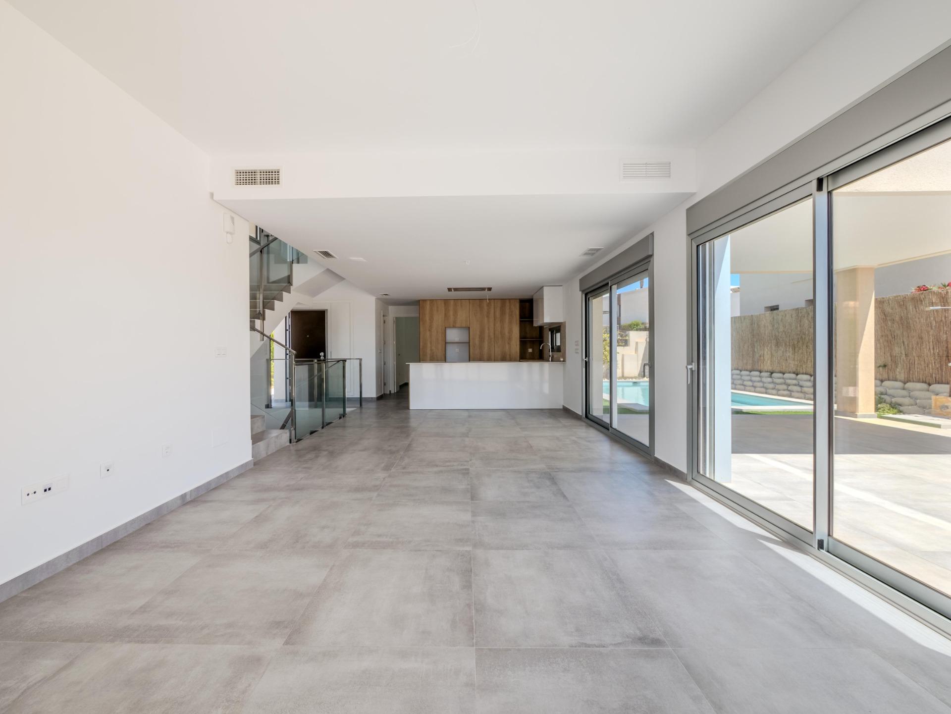 VILLA DE DISEñO MODERNO CON VISTAS AL GOLF, Villa de lujo en Algorfa, Costa Blanca Sur. 4 hab, 3 baños, vistas golf. Estilo mediterráneo moderno. ¡Oportunidad única en Alicante!