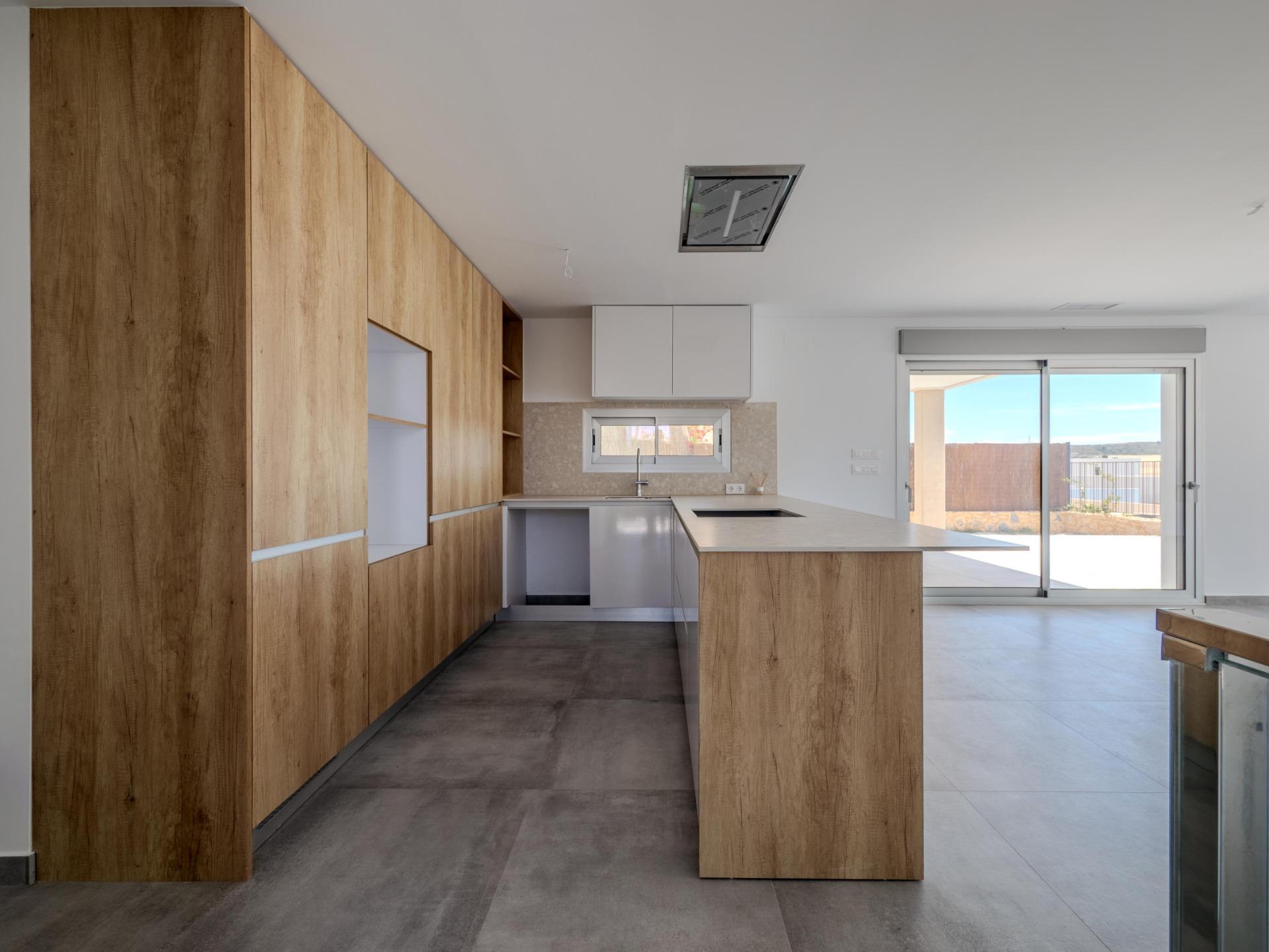 VILLA DE DISEñO MODERNO CON VISTAS AL GOLF, Villa de lujo en Algorfa, Costa Blanca Sur. 4 hab, 3 baños, vistas golf. Estilo mediterráneo moderno. ¡Oportunidad única en Alicante!