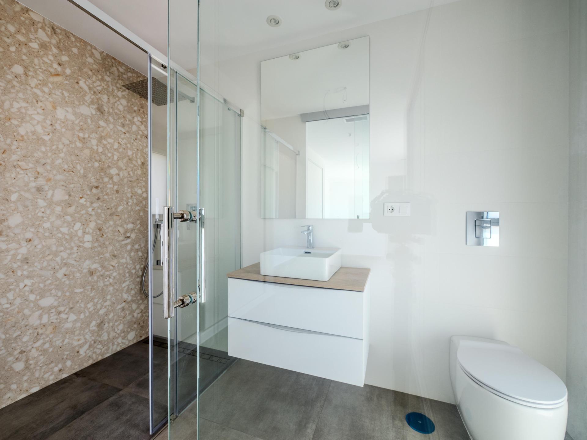 VILLA DE DISEñO MODERNO CON VISTAS AL GOLF, Villa de lujo en Algorfa, Costa Blanca Sur. 4 hab, 3 baños, vistas golf. Estilo mediterráneo moderno. ¡Oportunidad única en Alicante!
