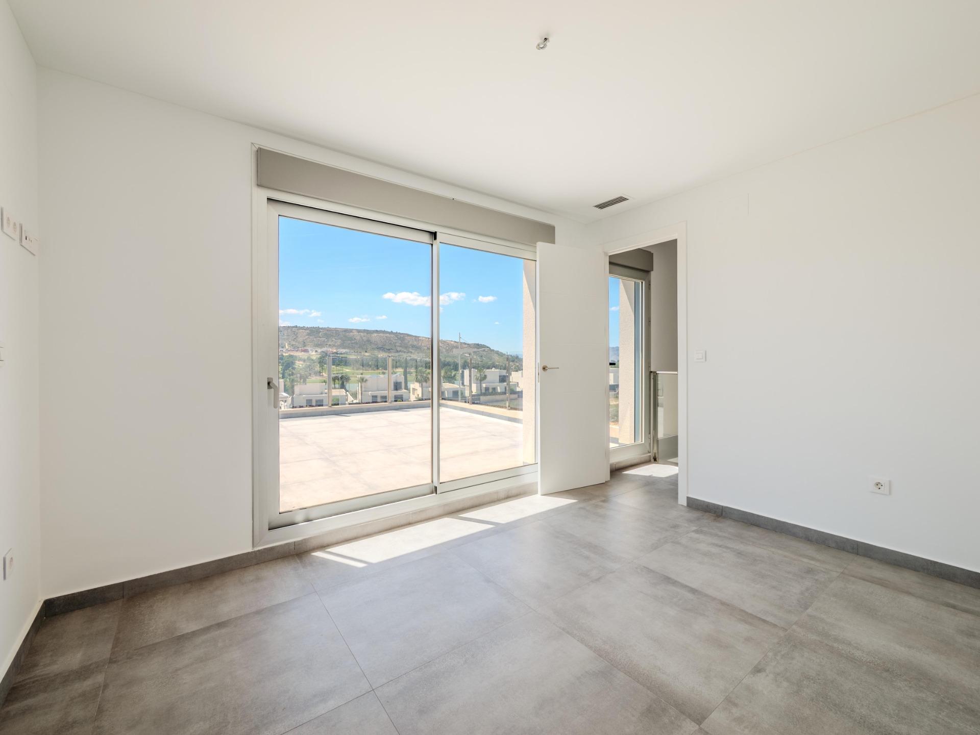 VILLA DE DISEñO MODERNO CON VISTAS AL GOLF, Villa de lujo en Algorfa, Costa Blanca Sur. 4 hab, 3 baños, vistas golf. Estilo mediterráneo moderno. ¡Oportunidad única en Alicante!