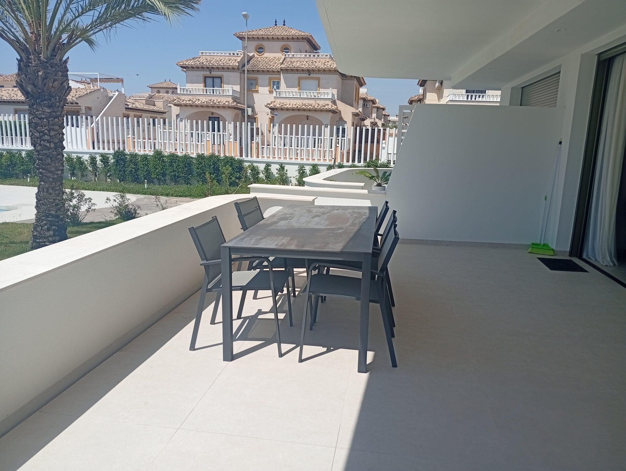 COMPLEJO RESIDENCIAL DE OBRA NUEVA EN LOMAS DE CABO ROIG