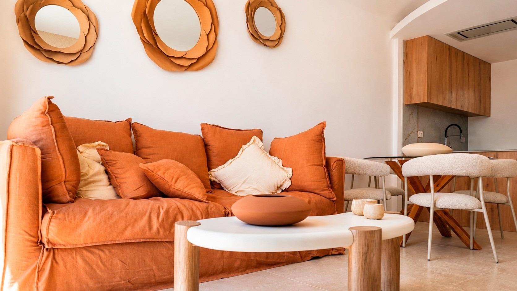 Adosados modernos en Dolores con piscina comunitaria, Exclusivos adosados modernos en Dolores, Alicante. 2-3 dormitorios, solárium, piscina comunitaria. Cerca de playas y aeropuerto. ¡Viva la Costa Blanca!