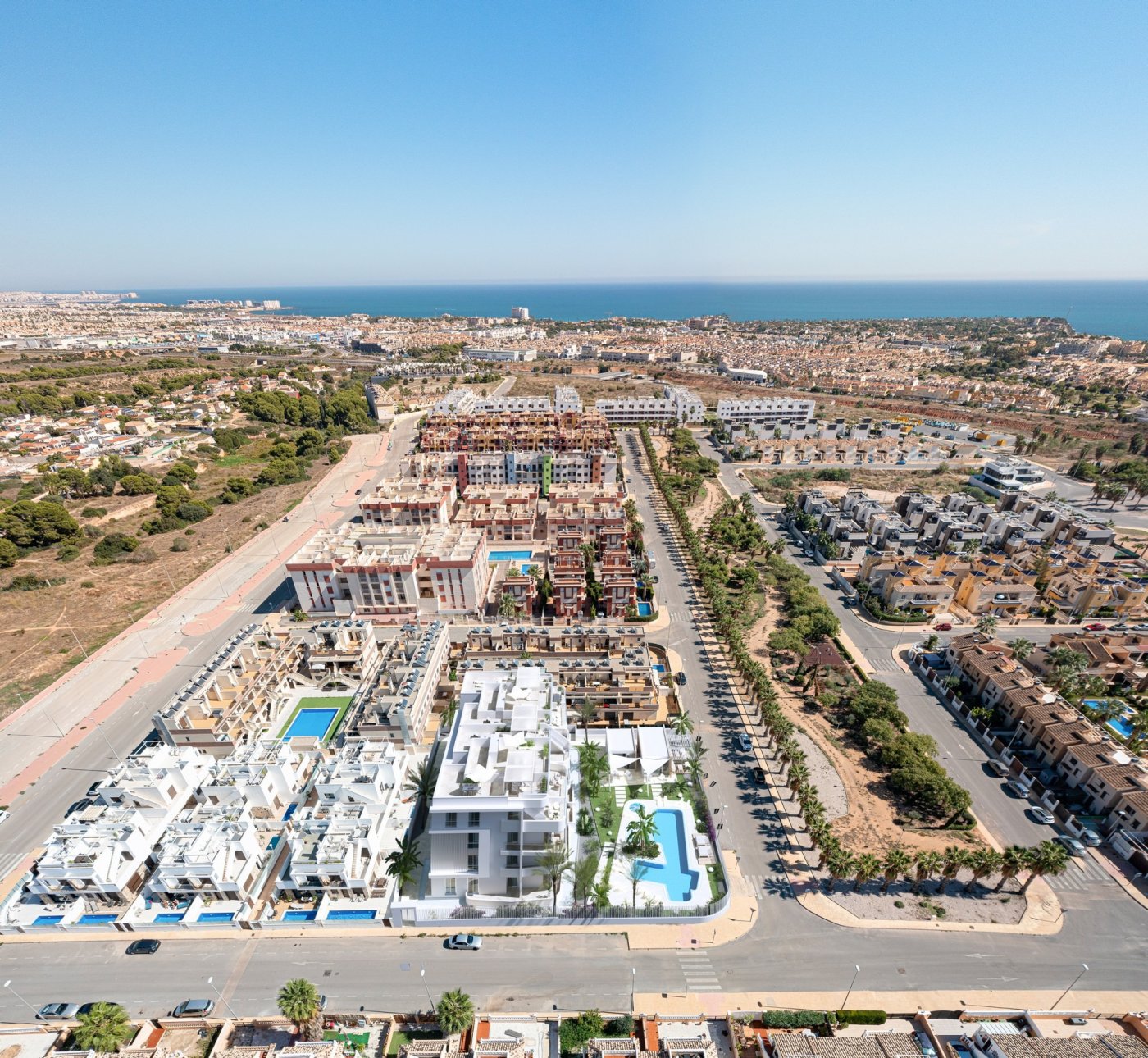 COMPLEJO RESIDENCIAL DE OBRA NUEVA EN LOMAS DE CABO ROIG
