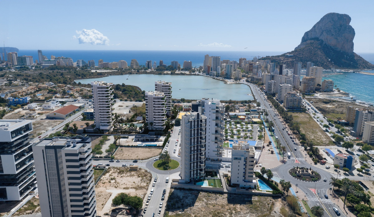 Calpe: Tu Paraíso Mediterráneo con Vistas Únicas, Descubre lujo y vistas espectaculares en Calpe, Costa Blanca. Apartamentos de 3 dormitorios en exclusiva promoción con piscinas, gimnasio y a 3 min de la playa.