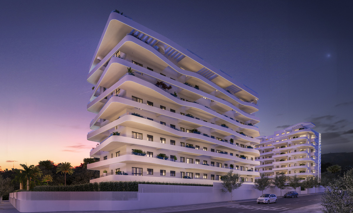Villajoyosa: Lujo Mediterráneo a Pasos del Mar, Descubre el lujo en Villajoyosa, Costa Blanca. Apartamentos y áticos exclusivos a 5 min de Playa del Torres. Piscina infinity, gimnasio y vistas al Mediterráneo
