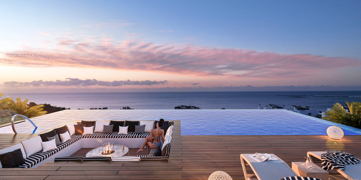 Villajoyosa: Lujo Mediterráneo a Pasos del Mar, Descubre el lujo en Villajoyosa, Costa Blanca. Apartamentos y áticos exclusivos a 5 min de Playa del Torres. Piscina infinity, gimnasio y vistas al Mediterráneo