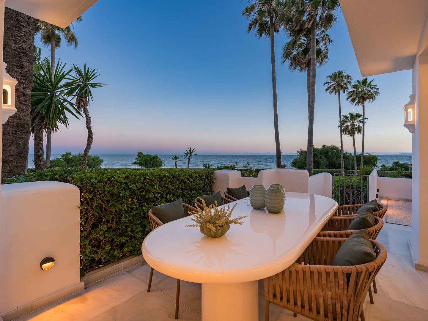 Exclusivo Apartamento de Lujo en Primera Línea de Playa, Estepona