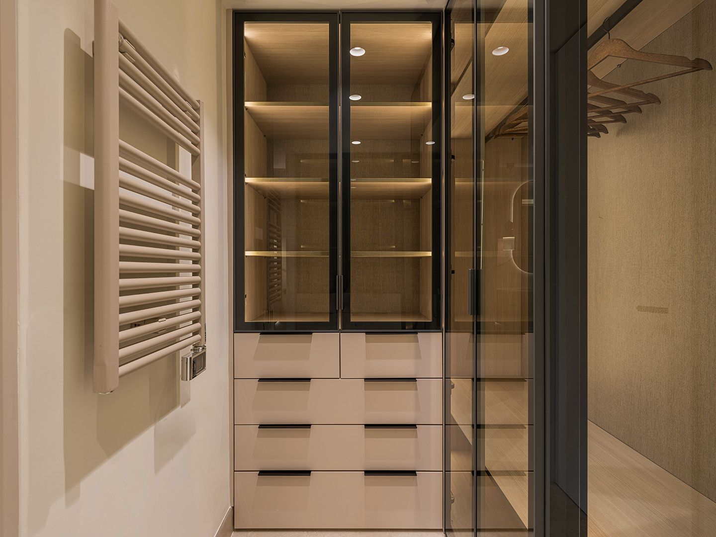 Exclusivo Apartamento de Lujo en Primera Línea de Playa, Estepona