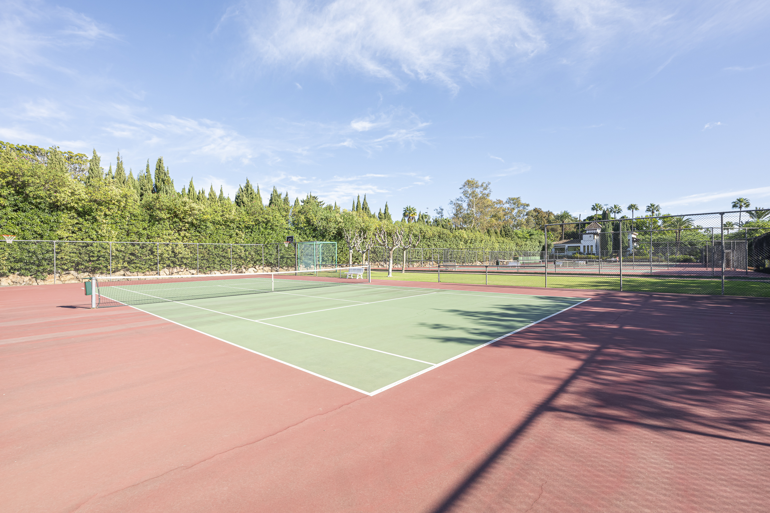 Exclusivo Apartamento de Lujo en Primera Línea de Playa, Estepona