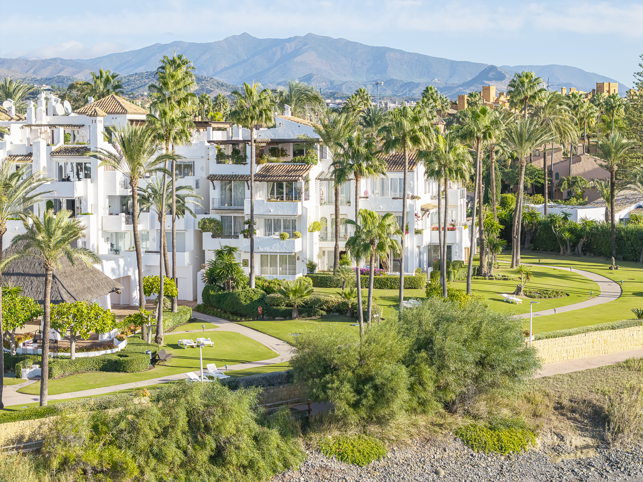 Exclusivo Apartamento de Lujo en Primera Línea de Playa, Estepona