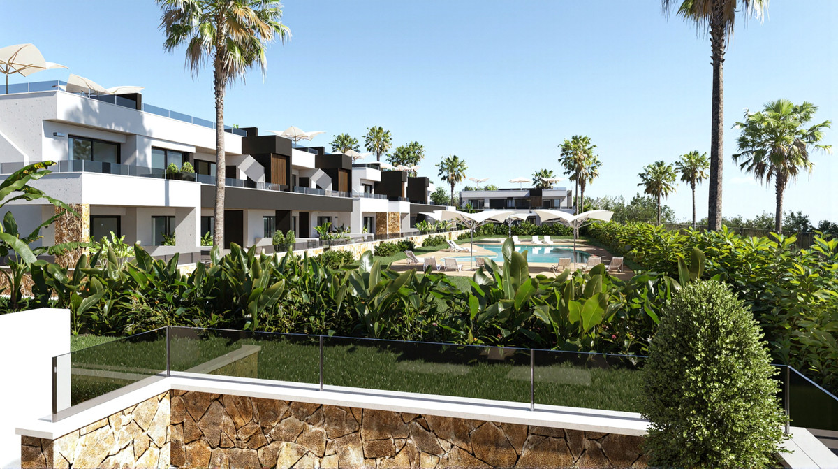 Exclusivos Bungalows de Lujo en Ciudad Quesada, Descubre bungalows de lujo "llave en mano" en Ciudad Quesada, Costa Blanca. 2 dorm, 2 baños, amueblados y equipados. Disfruta golf, playa y el estilo de vida me