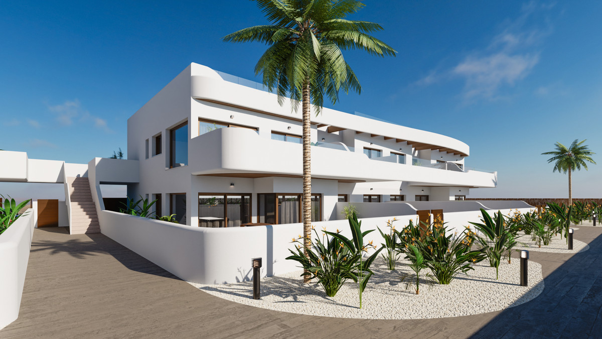Exclusivo Apartamento con Vistas Golf y Mar Menor, Descubre este lujoso apartamento de 3 dorm. en nueva promoción en Los Alcázares, Murcia. Vistas al golf y Mar Menor. Cerca de playas y aeropuertos. ¡Tu sueño me