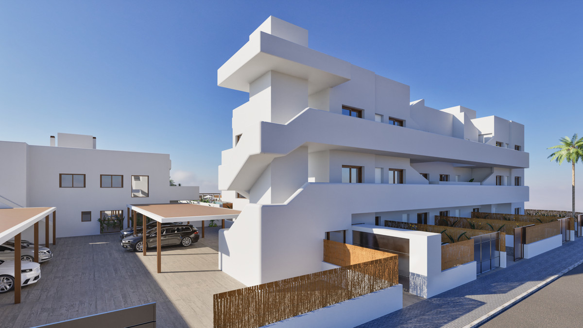 Exclusivo Apartamento con Vistas Golf y Mar Menor, Descubre este lujoso apartamento de 3 dorm. en nueva promoción en Los Alcázares, Murcia. Vistas al golf y Mar Menor. Cerca de playas y aeropuertos. ¡Tu sueño me