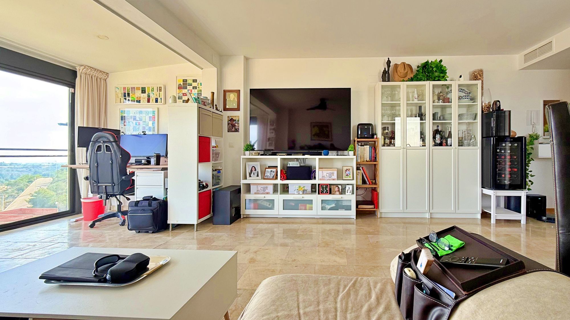 Ático Exclusivo en Campoamor: Vistas Panorámicas Mar y Naturaleza., Ático de lujo en Campoamor, Orihuela Costa. Disfrute de 2 dorm, 2 baños, terraza y solárium privado con vistas al mar. Ubicación privilegiada. ¡Su sueño mediter