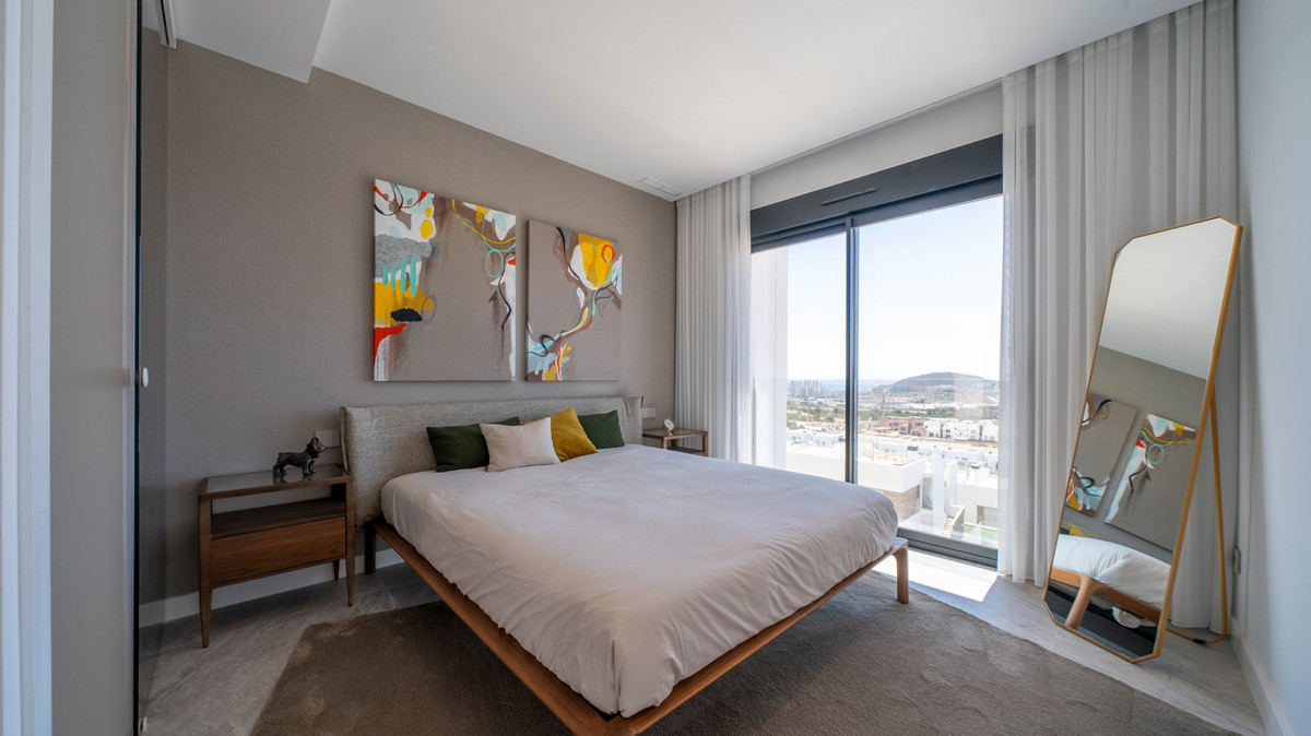 Finestrat: Lujo Exclusivo con Vistas Infinitas al Mar, Villa de lujo exclusiva en Finestrat, Alicante. Vistas al mar inigualables, skyline Benidorm, piscina infinity y 5 suites. Vive el sueño mediterráneo en Costa B