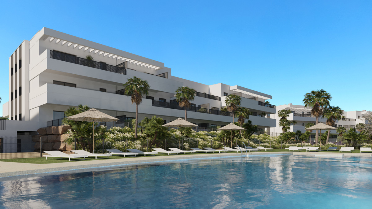 Vive Estepona: Apartamento Resort con Jardín, Descubre tu oasis en Estepona, Costa del Sol. Apartamento de lujo de 3 dorm. en nuevo complejo con zonas comunes resort: piscina, spa, co-working. Cerca de play
