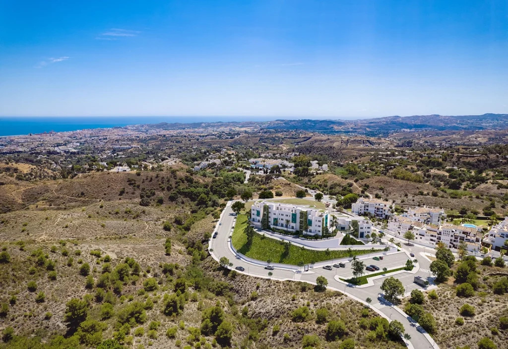 Mijas: Lujo y Naturaleza en la Costa del Sol, Apartamento de lujo en Mijas, Costa del Sol. 2 dorm, 2 baños. Vistas espectaculares, piscina infinity y personalización. Vive el lujo y la naturaleza a 10 min d