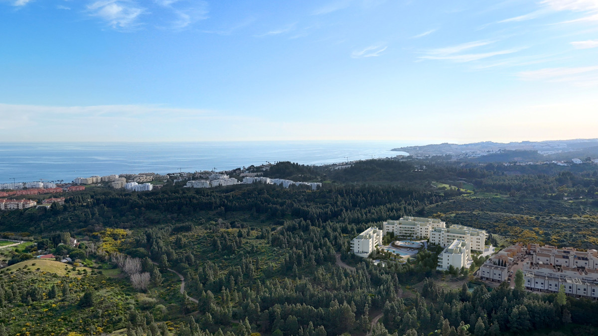 Mijas: Lujo y Bienestar en la Costa del Sol, Descubre tu apartamento de lujo en Mijas, Costa del Sol. Obra nueva con 2 dormitorios, terraza, garaje y espectaculares zonas comunes: piscinas, pádel, gimnasio