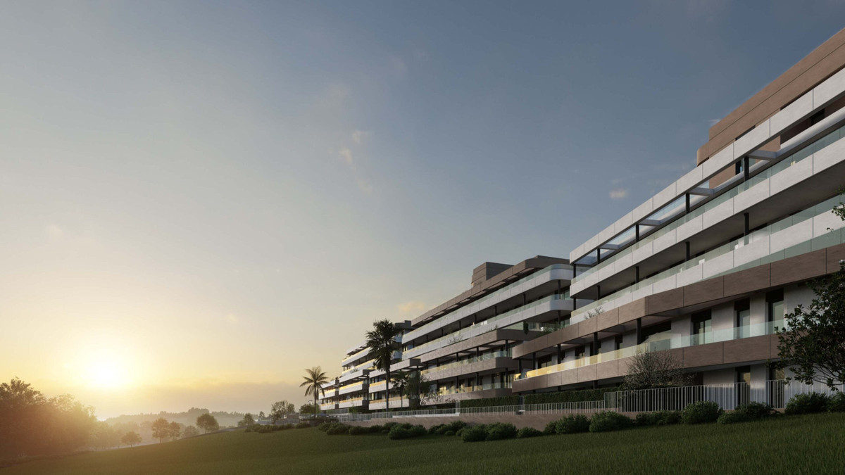 Estepona Golf: Tu Lujo Mediterráneo con Vistas, Descubre apartamentos de lujo en Estepona Golf, Costa del Sol. Vistas al golf, 1-3 dormitorios, piscinas, sauna. Inversión inteligente y vida de ensueño.