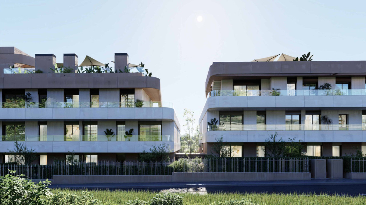 Estepona Golf: Tu Lujo Mediterráneo con Vistas, Descubre apartamentos de lujo en Estepona Golf, Costa del Sol. Vistas al golf, 1-3 dormitorios, piscinas, sauna. Inversión inteligente y vida de ensueño.