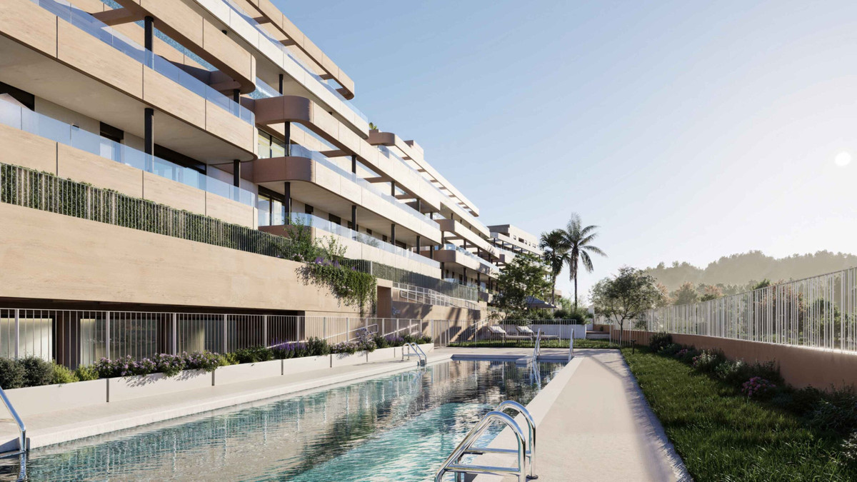 Estepona Golf: Tu Lujo Mediterráneo con Vistas, Descubre apartamentos de lujo en Estepona Golf, Costa del Sol. Vistas al golf, 1-3 dormitorios, piscinas, sauna. Inversión inteligente y vida de ensueño.