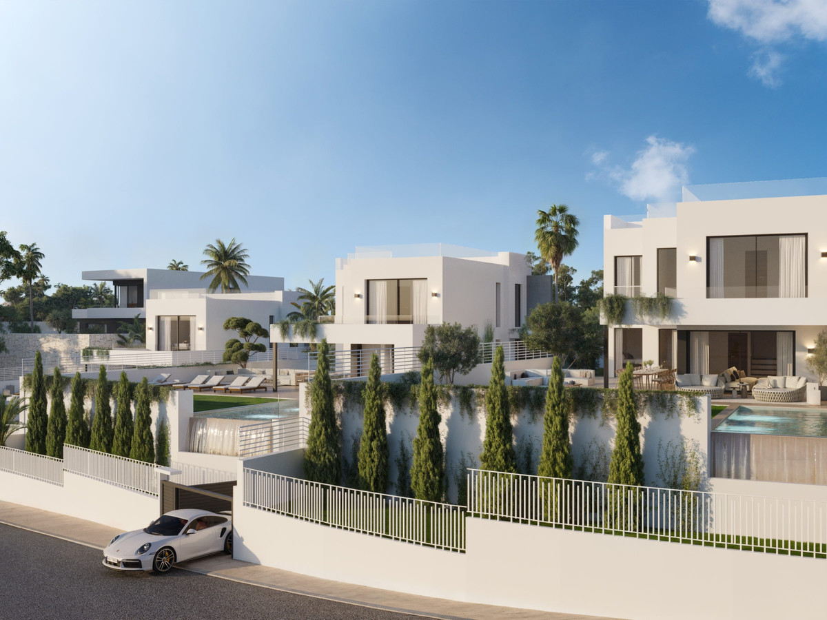 Mijas: Villa de Lujo con Vistas Mar y Montaña, Villas de lujo en Mijas, Málaga. 4 exclusivas villas independientes en Higuerón con vistas panorámicas al mar y montaña. Diseño moderno, piscina privada. ¡Vive
