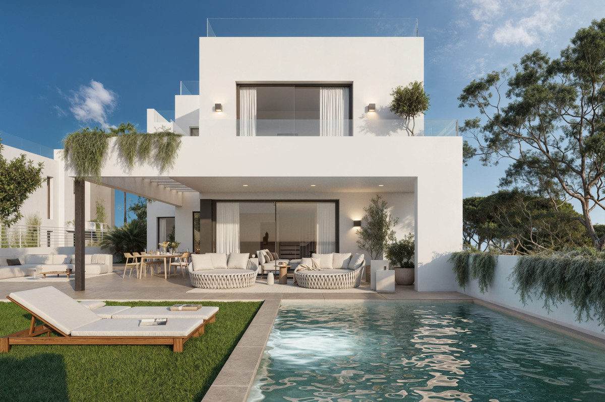 Mijas: Villa de Lujo con Vistas Mar y Montaña, Villas de lujo en Mijas, Málaga. 4 exclusivas villas independientes en Higuerón con vistas panorámicas al mar y montaña. Diseño moderno, piscina privada. ¡Vive