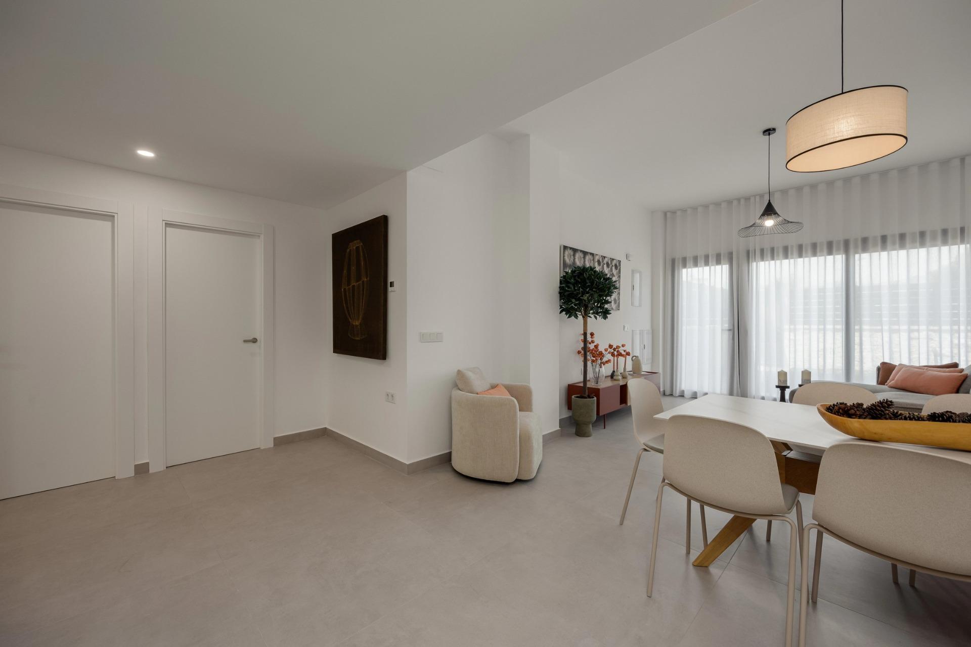 Apartamento en Venta en Villajoyosa, Inversión en Villajoyosa: 8 apartamentos obra nueva con licencia turística. Cerca del mar, 2 hab, terraza-jardín. ¡Sin comunidad! Alto potencial alquiler.