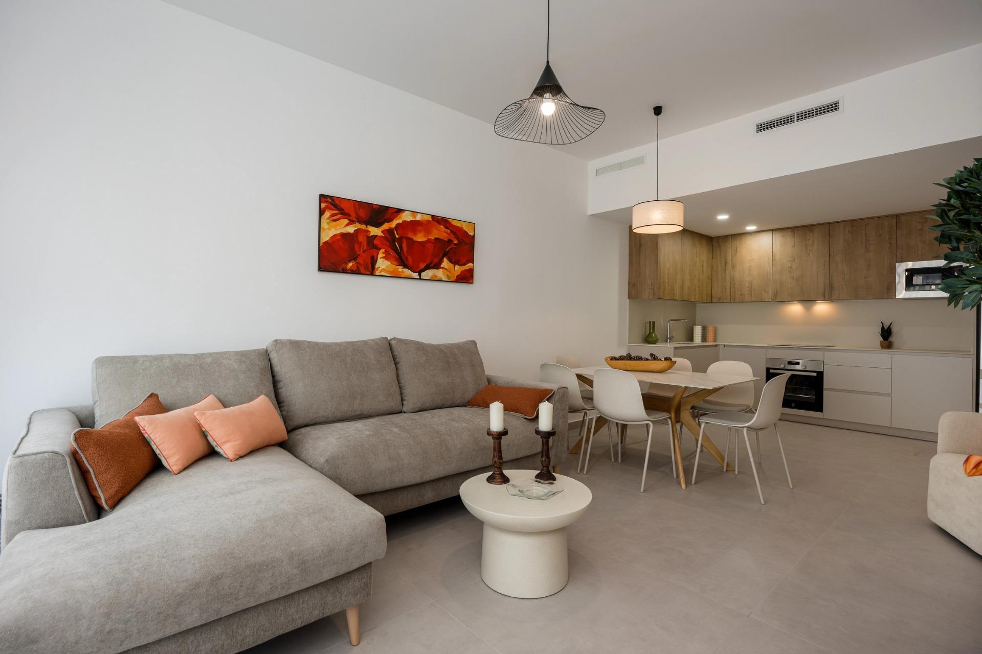 Apartamento en Venta en Villajoyosa, Inversión en Villajoyosa: 8 apartamentos obra nueva con licencia turística. Cerca del mar, 2 hab, terraza-jardín. ¡Sin comunidad! Alto potencial alquiler.
