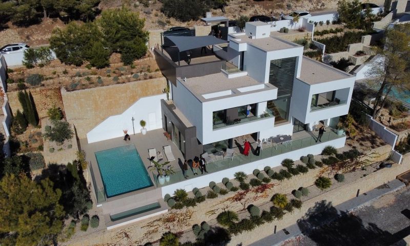 Villa de Lujo en Altea: Vistas al Mar, Espectacular villa de lujo en Altea, Alicante. 4 dormitorios en suite, piscina privada y vistas al mar. Diseño contemporáneo en Costa Blanca. ¡Viva el lujo medi