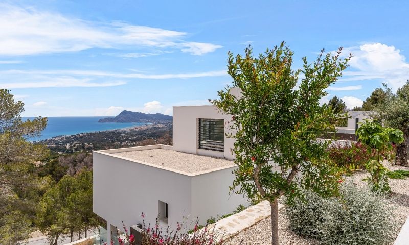Villa de Lujo en Altea: Vistas al Mar, Espectacular villa de lujo en Altea, Alicante. 4 dormitorios en suite, piscina privada y vistas al mar. Diseño contemporáneo en Costa Blanca. ¡Viva el lujo medi
