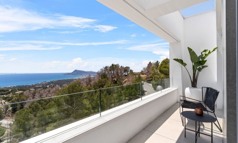 Villa de Lujo en Altea: Vistas al Mar, Espectacular villa de lujo en Altea, Alicante. 4 dormitorios en suite, piscina privada y vistas al mar. Diseño contemporáneo en Costa Blanca. ¡Viva el lujo medi