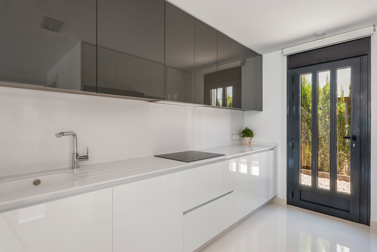 Villa de Lujo entre Dos Mares: Tu Paraíso en Murcia, Villas de lujo en Playa Honda, Murcia. Vive entre Mar Menor y Mediterráneo. Construye tu villa ideal cerca de playas, Calblanque y Cartagena. ¡Tu paraíso coster