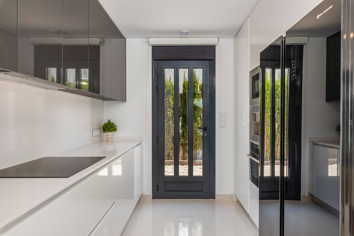 Villa de Lujo entre Dos Mares: Tu Paraíso en Murcia, Villas de lujo en Playa Honda, Murcia. Vive entre Mar Menor y Mediterráneo. Construye tu villa ideal cerca de playas, Calblanque y Cartagena. ¡Tu paraíso coster