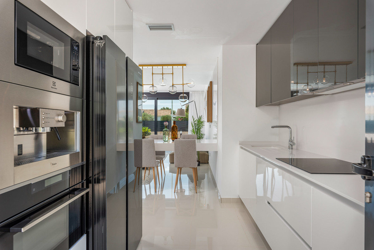 Villa de Lujo entre Dos Mares: Tu Paraíso en Murcia, Villas de lujo en Playa Honda, Murcia. Vive entre Mar Menor y Mediterráneo. Construye tu villa ideal cerca de playas, Calblanque y Cartagena. ¡Tu paraíso coster